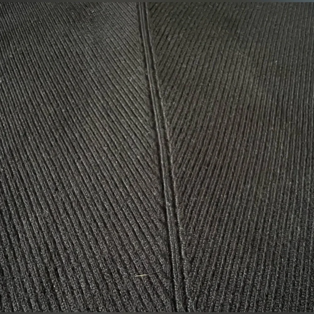 NWT Abercrombie & Fitch Ribbed Knit Skirt Black size Medium